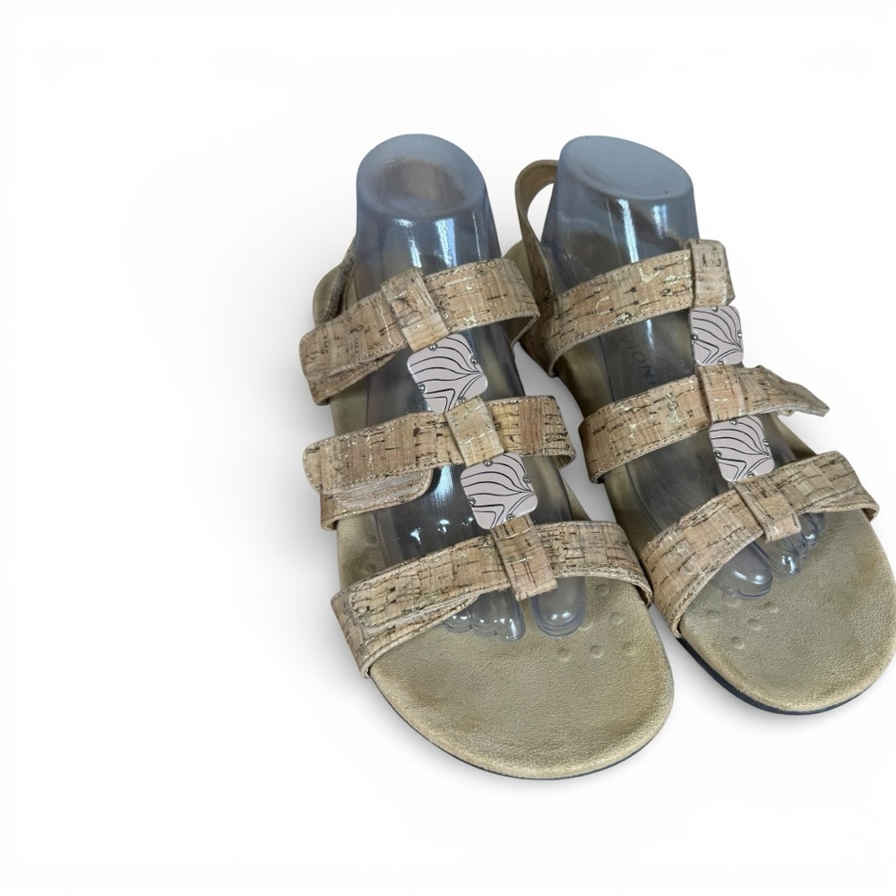 Vionic Cork Textured Sandals